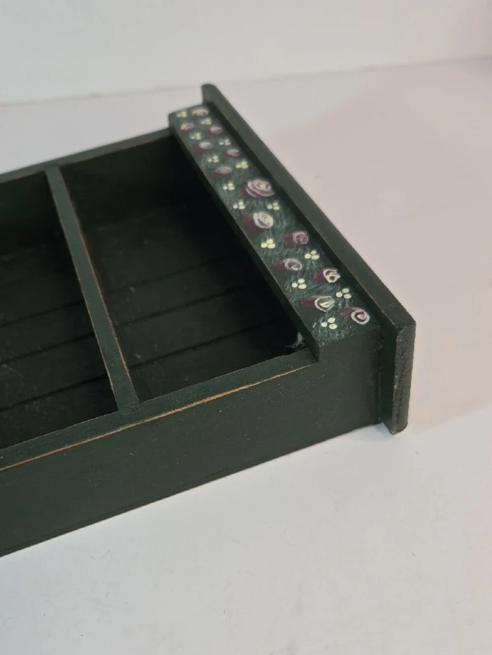 Vintage Small Hand-Painted Green Wall Shelf Floral Accent Miniatures Nick-Nacks